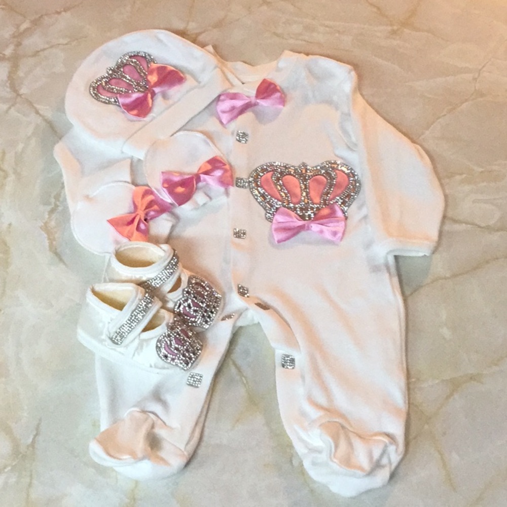 Infant royalty 6pc set